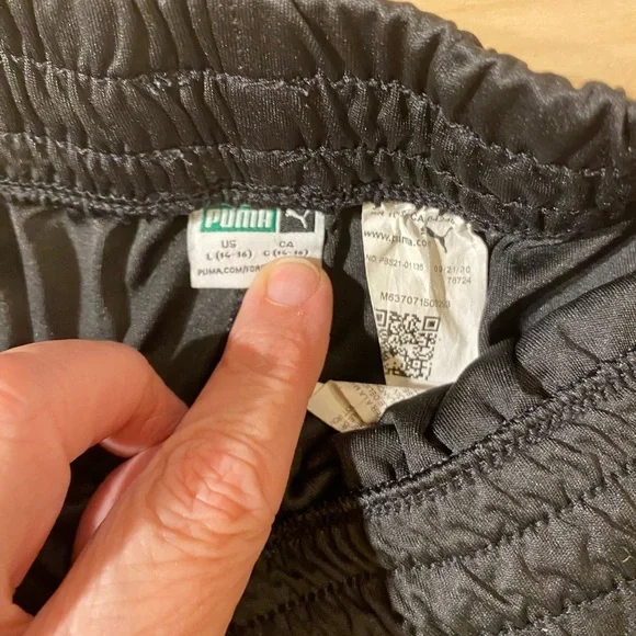 PUMA Shorts Large (14-16) (HX) - Picture 7 of 10